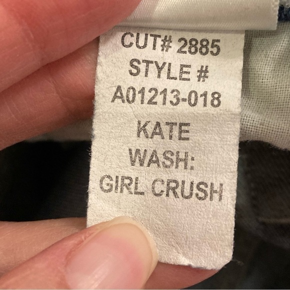 AMO Revolve Kate Girl Crush Mid-Rise Straight Leg Jeans Size 25 - Picture 14 of 15